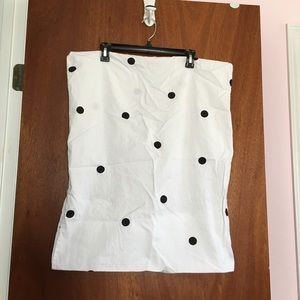 2 Kate Spade Black & White Polka Dot Pillow Cases